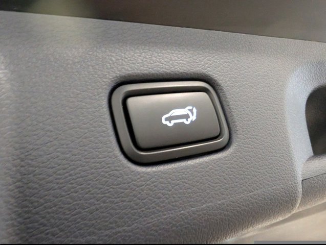 2023 Hyundai Palisade trunk hatch control