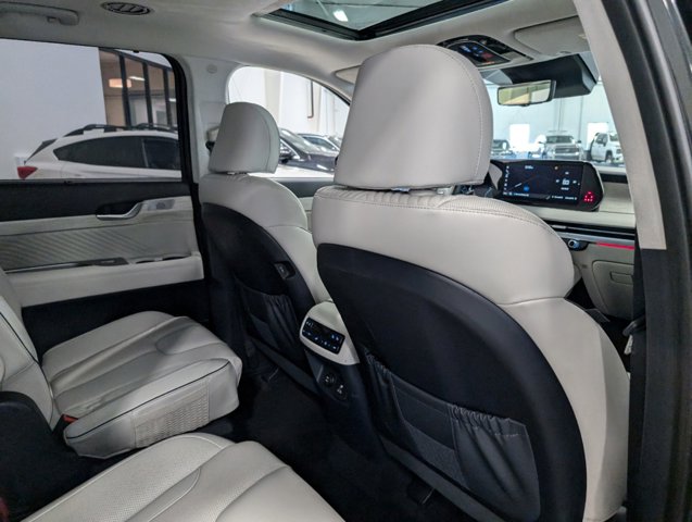 view from middle seating in 2023 Hyundai Palisade