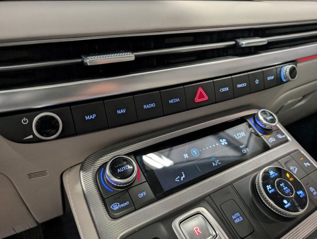 2023 Hyundai Palisade temperature controls