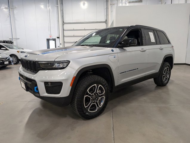 front driver's side view of 2024 Jeep Grand Cherokee 4xe for sale in Fort Collins