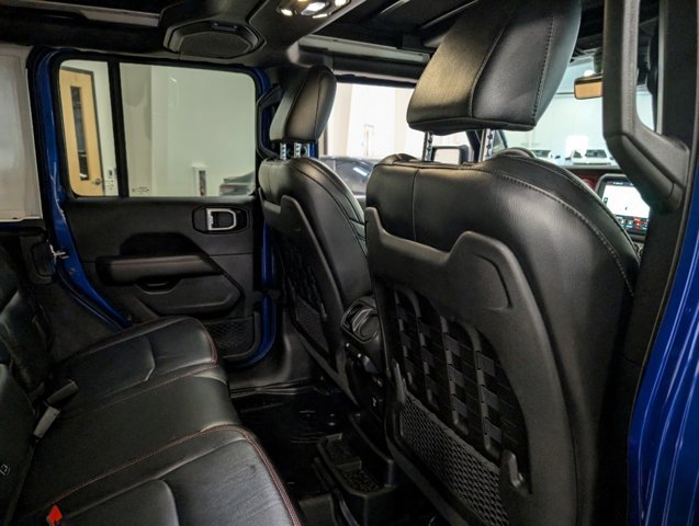 rear passenger view in 2019 Jeep Wrangler Unlimited