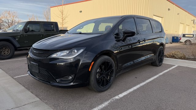 2020 Chrysler Pacifica Touring