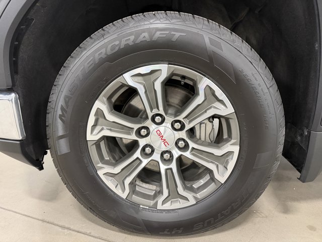 2025 GMC Sierra 1500 SLT - Photo 17