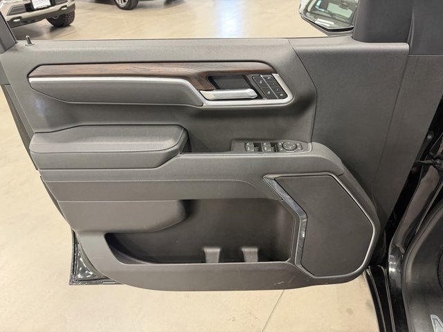 2025 GMC Sierra 1500 SLT - Photo 8