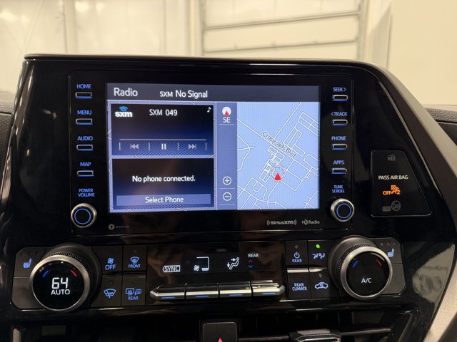 2022 Toyota Highlander XLE - Photo 11