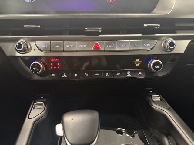 2025 Kia Telluride S - Photo 11
