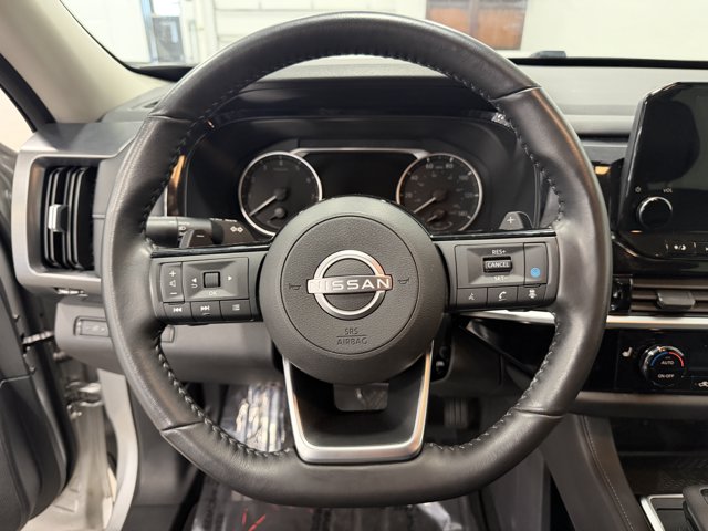 2025 Nissan Pathfinder SL - Photo 11