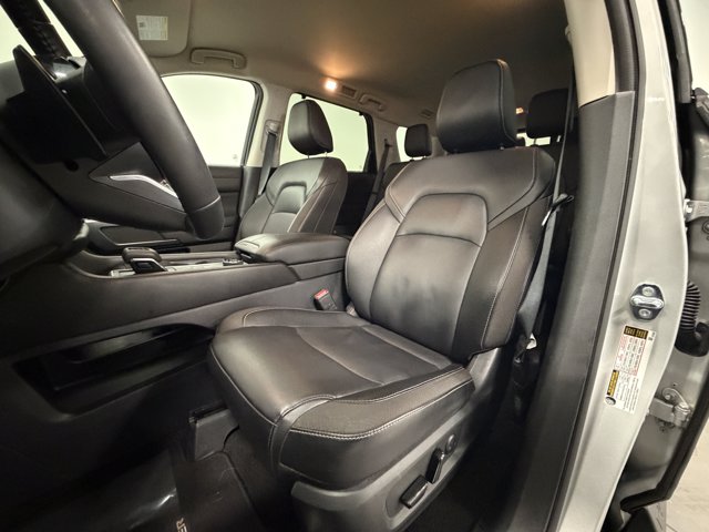 2025 Nissan Pathfinder SL - Photo 8