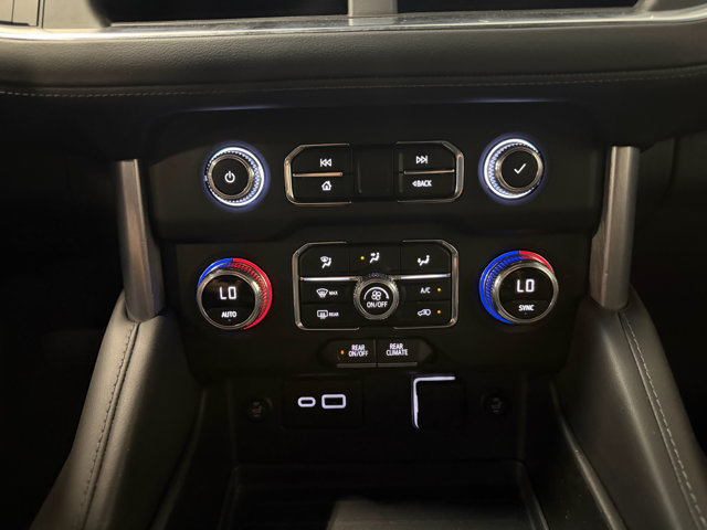2022 GMC Yukon XL SLE - Photo 13