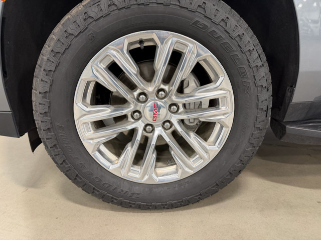 2022 GMC Yukon XL SLE - Photo 17