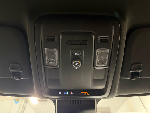 2024 GMC Yukon XL SLT - Photo 14
